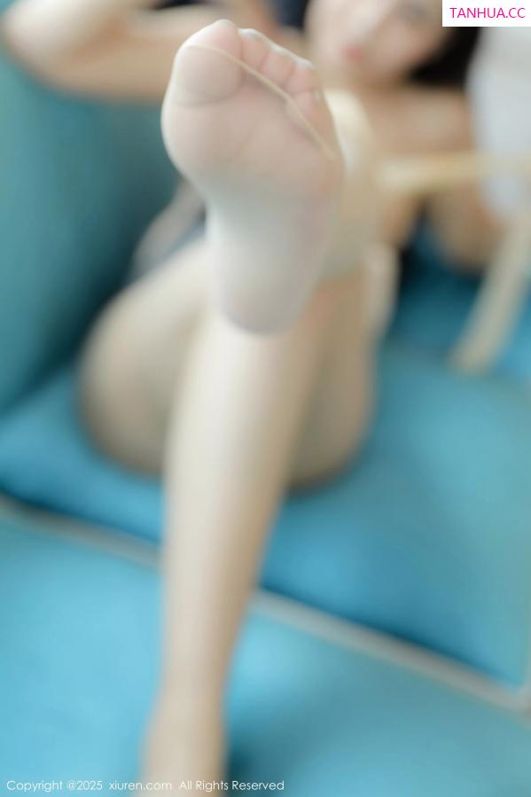 希雅  [XiuRen]高清写真图 2025.04.28 No.10213 希雅sia 白色丝袜第63张图片
